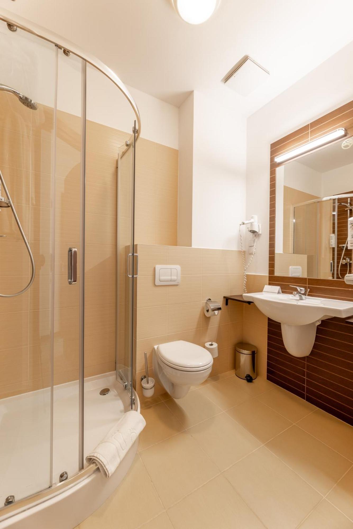 Conference & Hotel 4*